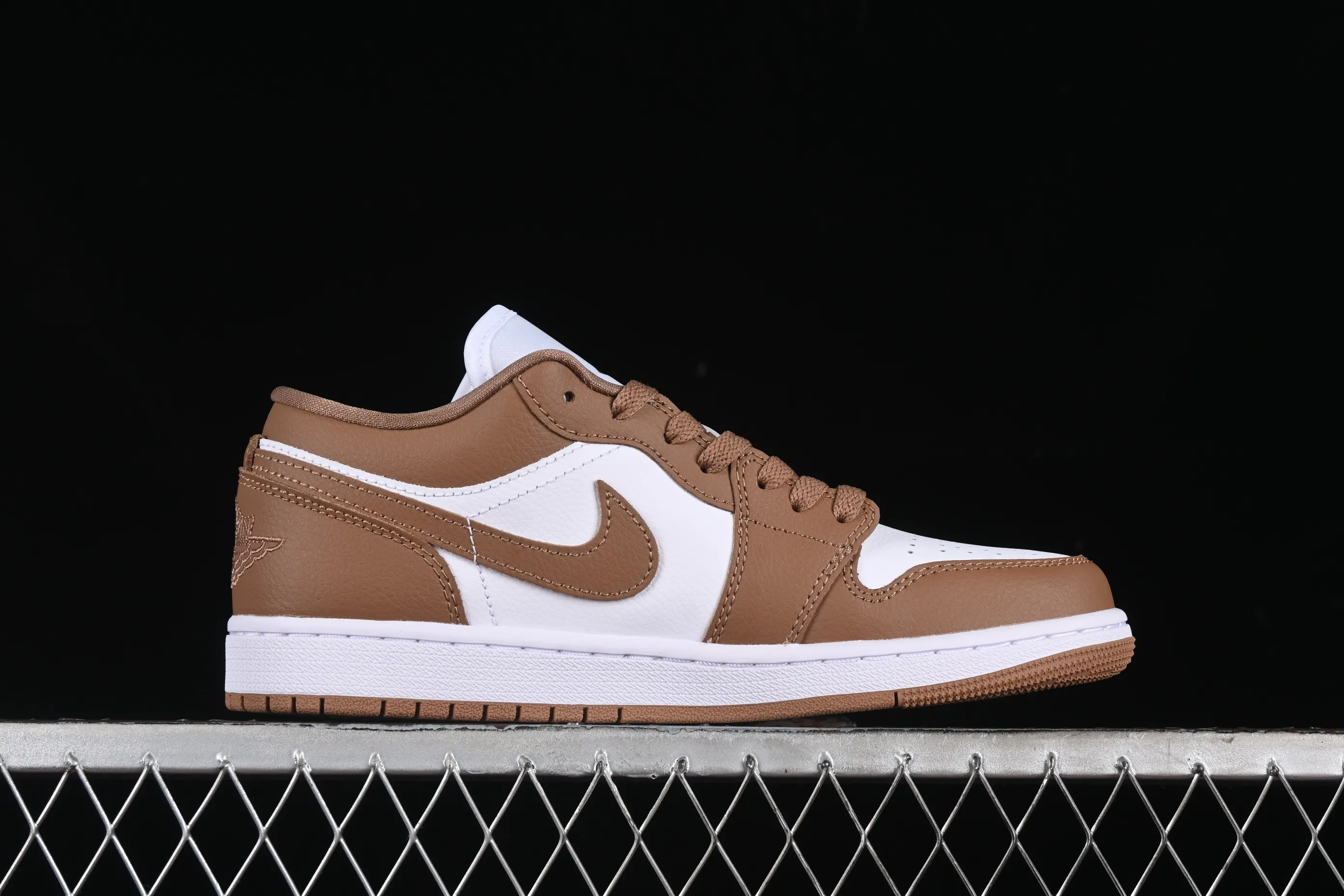 All categories Air Jordan Jordan series basketball shoes Air Jordan 1 Low G version pure original Air Jordan 1 Low AJ1 Joe 1 white brown low-top cultural casual sneakers DC0774-202